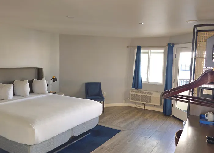 Casablanca Inn On The Beach