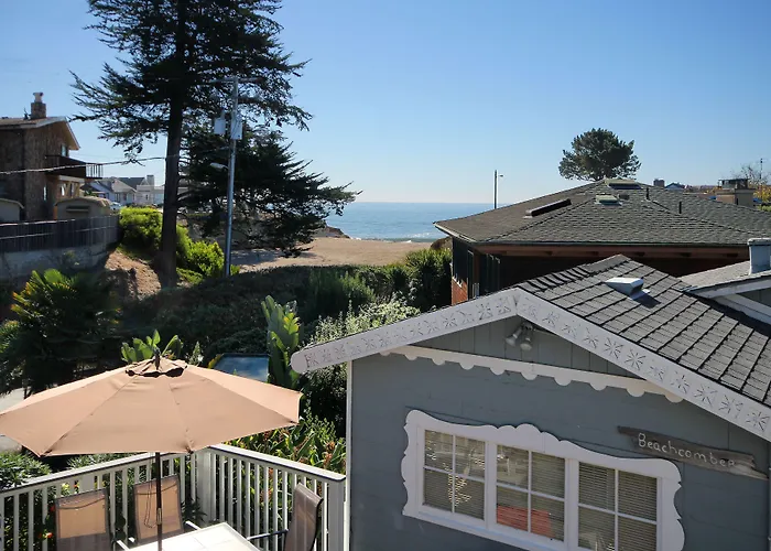 Ocean Echo Inn & Beach Cottages